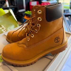 Timberland Tan Leather Lace-Up Boots